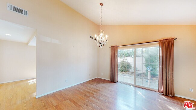 Building Photo - 25774 Nashua Way