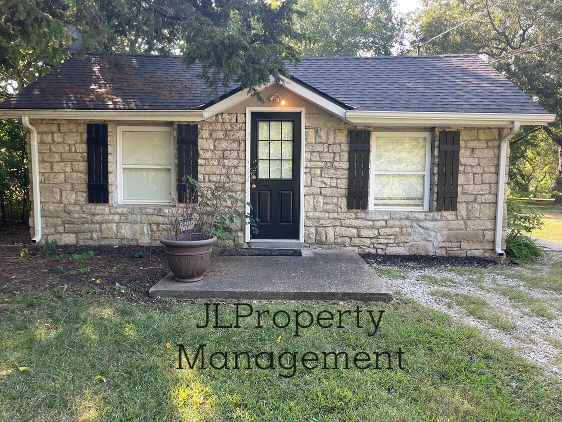 7112 Brockway St, Shawnee, KS 66227 House Rental in Shawnee, KS