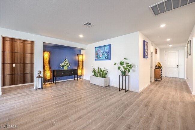 Building Photo - 6093 Avery Pointe St