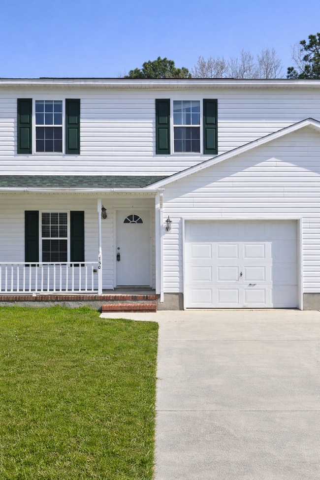 Building Photo - 350 Winners Cir N