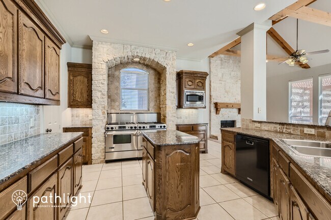 Foto del edificio - 261 Quail Creek Road, McLendon-Chisholm, T...
