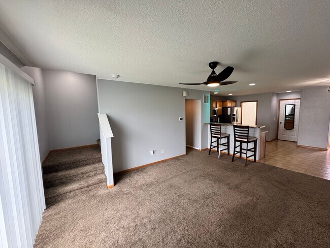 Building Photo - 1631 Jenna Dr