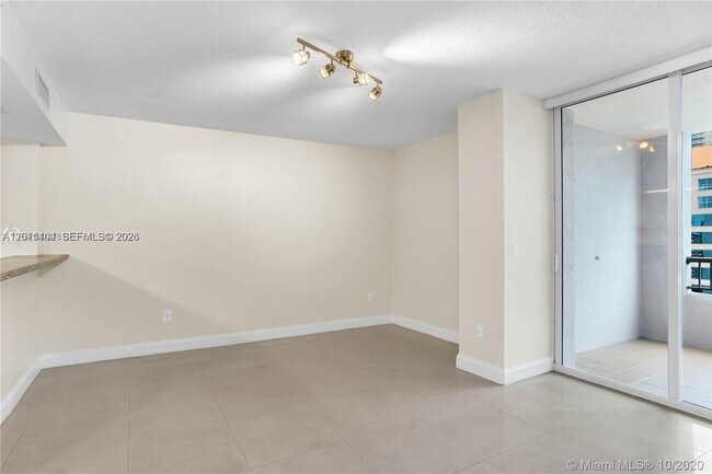 Foto del edificio - 170 SE 14th St