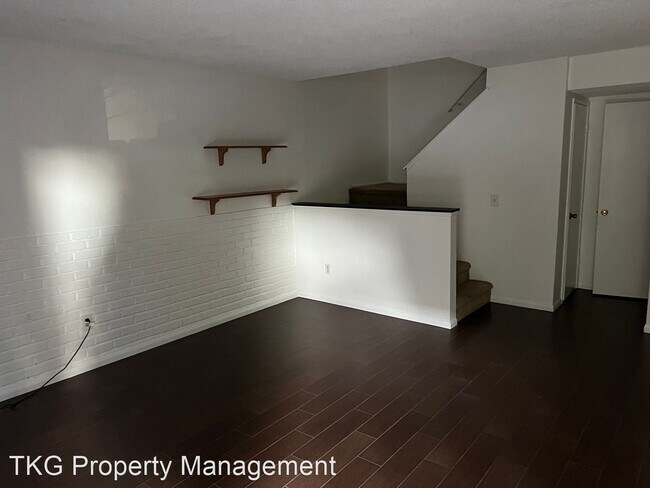 Building Photo - 416 N Jeanine Dr