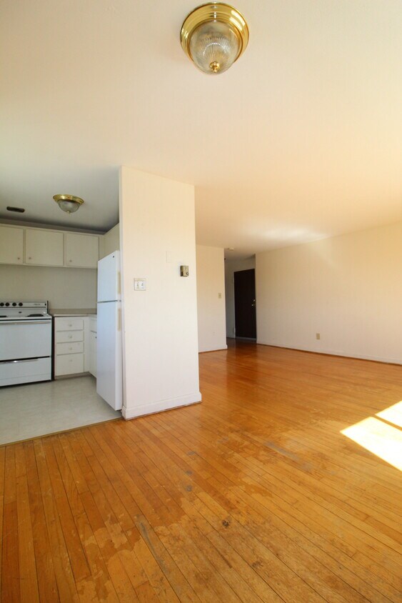 485 Tolland St Unit D10, East Hartford, CT 06108 Apartments in East
