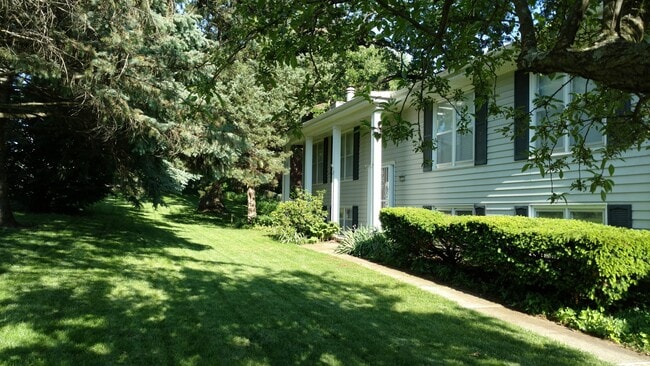 Building Photo - 2722 Park Ave