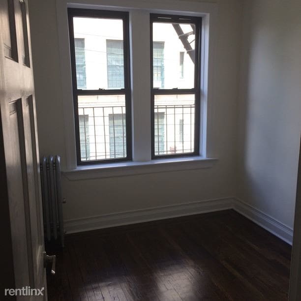 Building Photo - 432 Suydam St