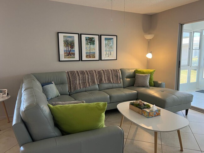 Foto del edificio - 371 Circlewood Dr