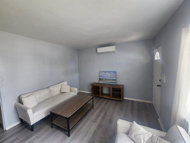 Foto del edificio - 2943 Talbot St
