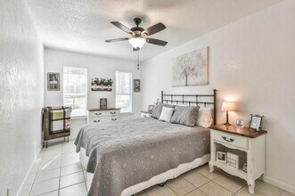 Building Photo - 606 Pine Bough Ln