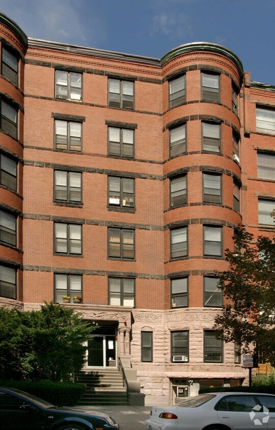 Building Photo - 409 Marlborough St