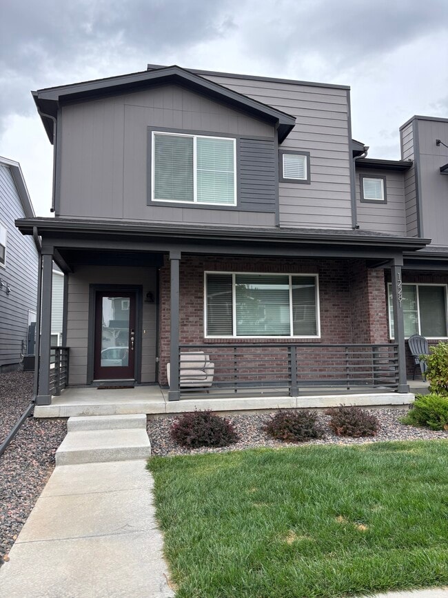 Building Photo - 12281 Creamery St