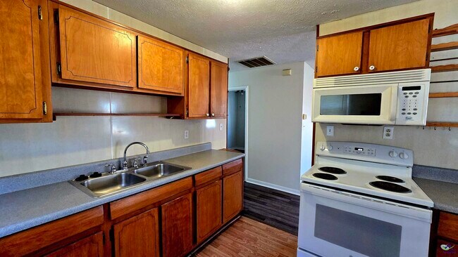 Foto del edificio - 318 Bruce St