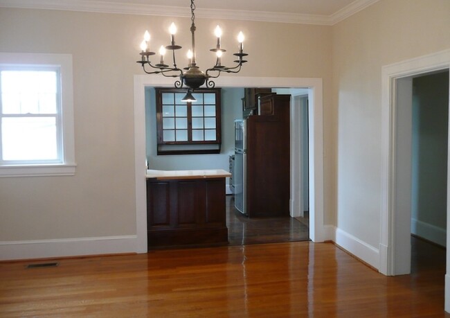 Dining Rm view into Kitchen - 444 Walnut Ave SE