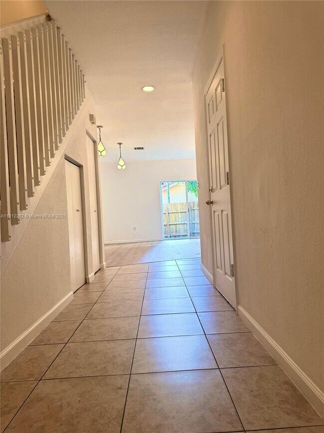 Foto del edificio - 63 SE 3rd Ave