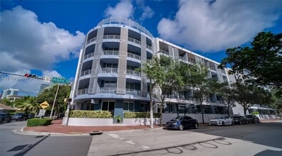 Building Photo - 3339 Virginia St