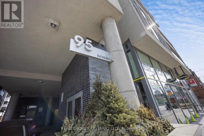 Photo du bâtiment - 95 Bathurst St