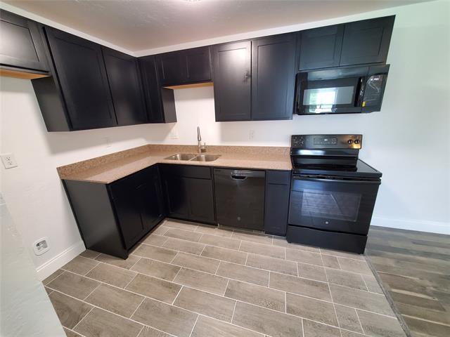 Building Photo - 2004 Wesley St