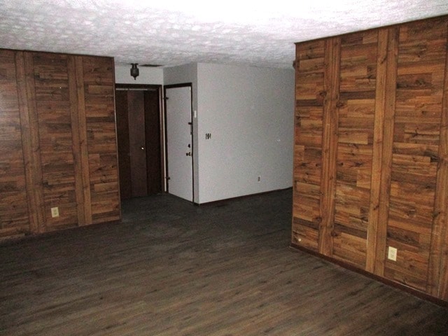 Building Photo - 1600 Northbrook Dr