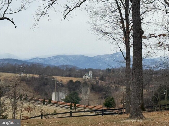 Building Photo - 7246 Sperryville Pike