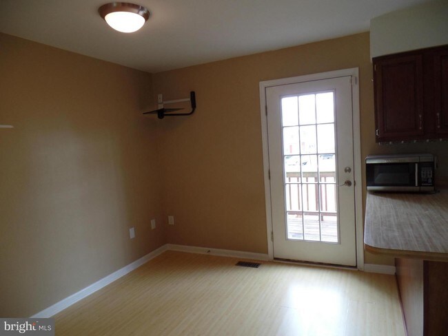 Foto del edificio - 5226 Spring Branch Blvd