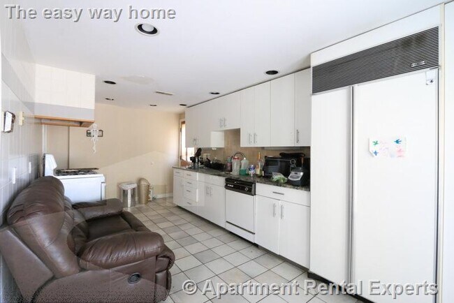 Building Photo - 90 North St