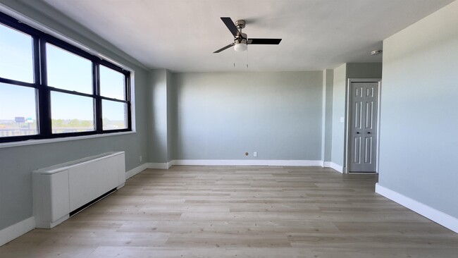 Building Photo - 1225 John F. Kennedy Blvd
