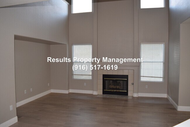 Building Photo - Gated East Roseville 3 Bed 2 Bath Home