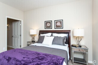 2BR, 2BA - 933 SF - The Easton - The Residences at Liberty Crossing