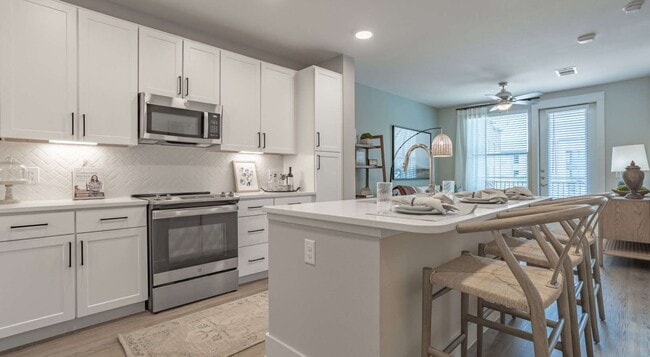 6 Weeks Free + $500 GC—Reduced Rates! - 6 Weeks Free + $500 GC—Reduced Rates! Apartment