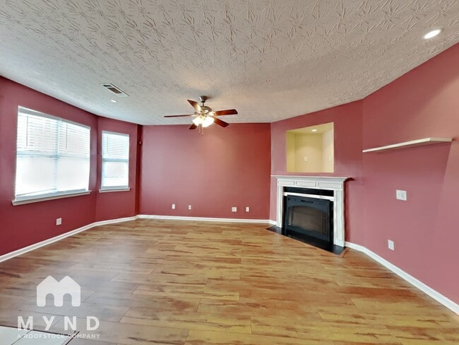 Building Photo - 6204 Ellenwood Dr