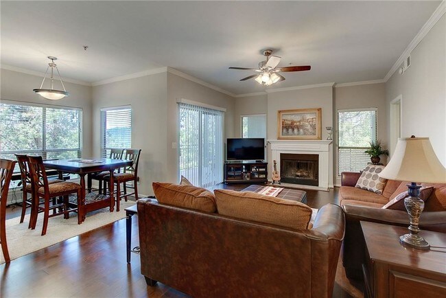 Building Photo - 6000-4 Shepherd Mountain Cove