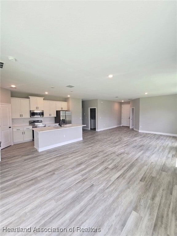 Building Photo - 4924 San Lorenzo Dr