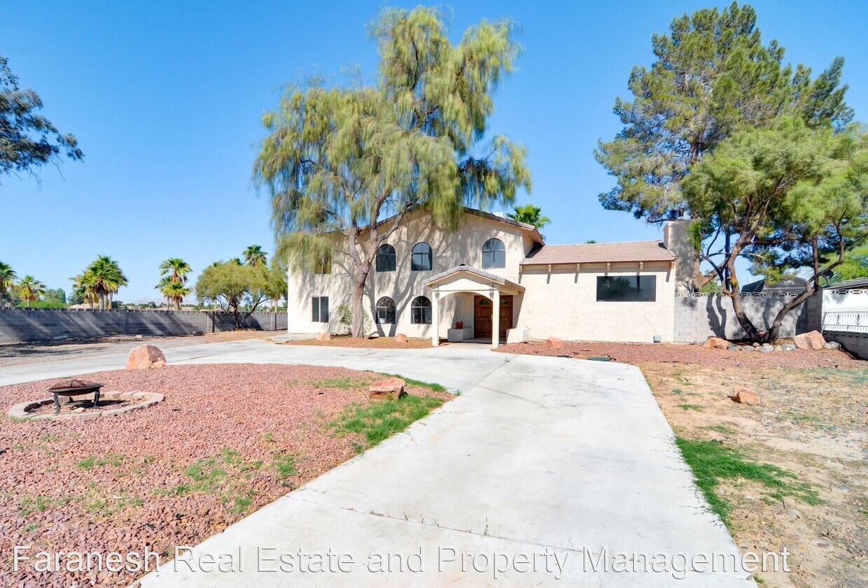 Primary Photo - 3 br, 2.5 bath House - 7640 Spencer St