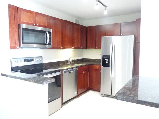 Foto del edificio - 655 W Irving Park Rd