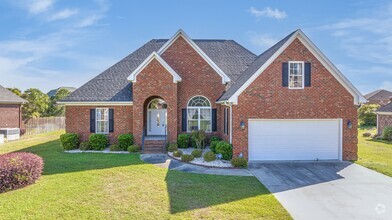 Building Photo - 1822 Lake Wateree Dr