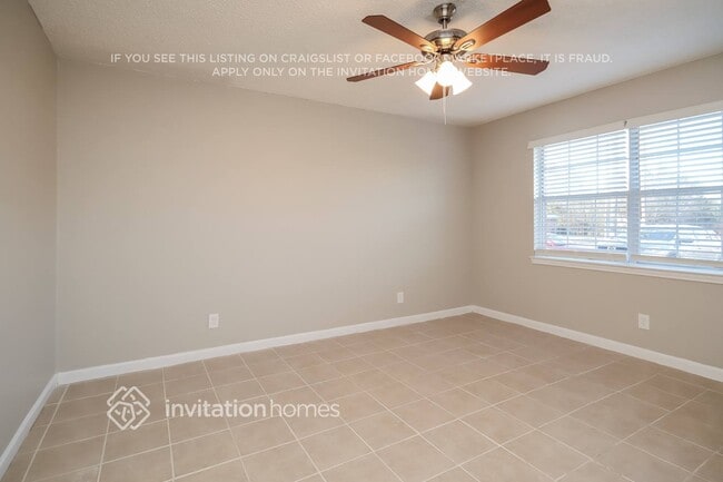 Building Photo - 107 Lincoln Ln