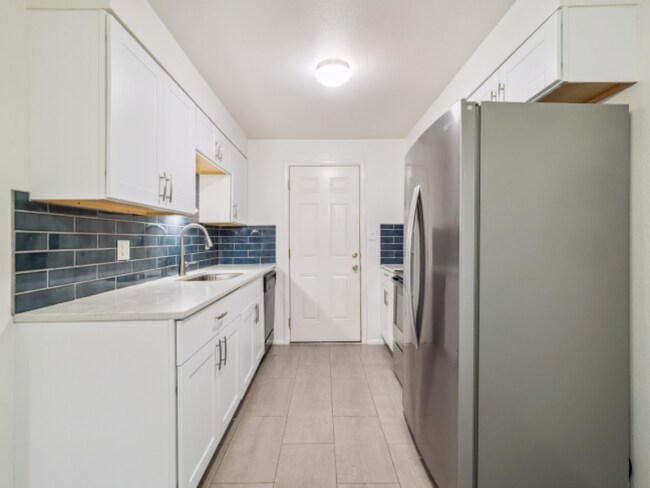 Foto del edificio - 6015 W Jefferson Pl