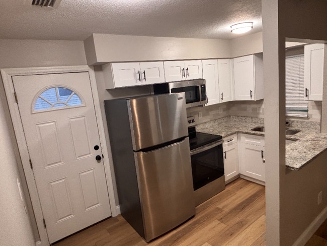 Foto del edificio - 38351 A Ave