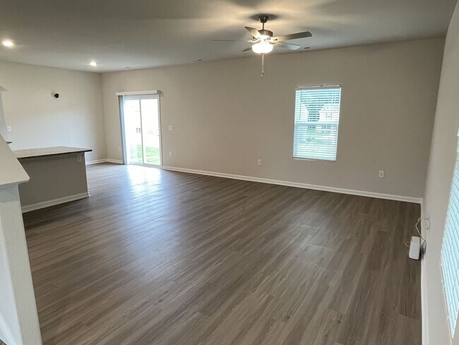 Building Photo - Brand New 3 Bed House in East Charlotte
