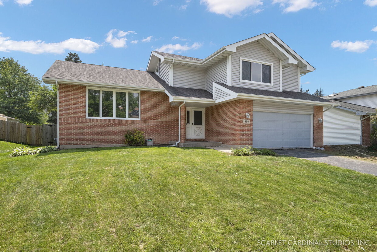 555 Chester Ct W, Aurora, IL 60504 House Rental in Aurora, IL