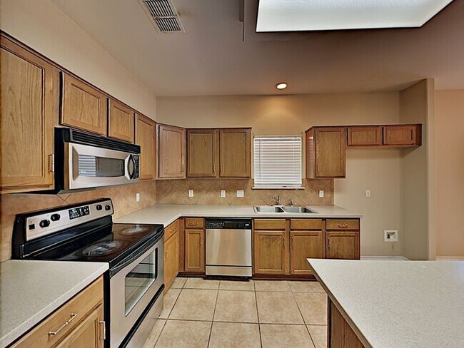 Foto del edificio - No Application Fees* $500 Off 1st Month - ...