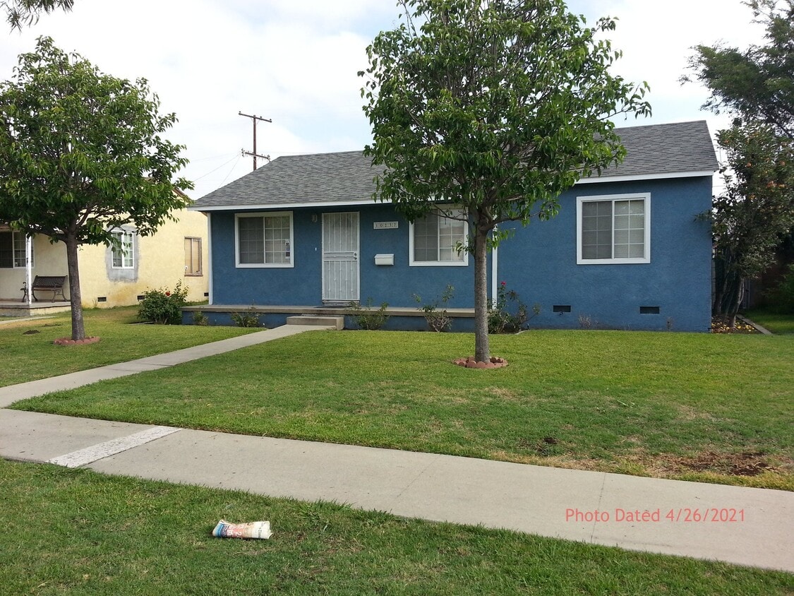 Photo - 10237 Muroc St (Bellflower, CA)