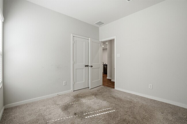 Foto del edificio - 16994 Pandora Wy