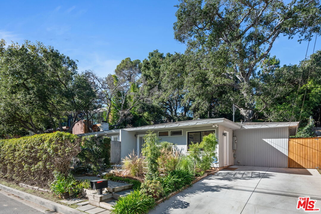 Foto principal - 747 Brooktree Rd