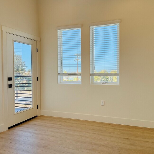 Foto del edificio - Brand-New 2BR: $1,200 Move-In Credit!