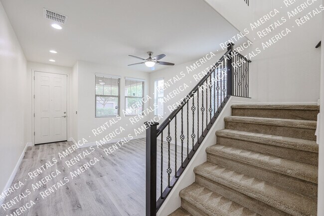 Foto del edificio - 21948 N 98th Dr