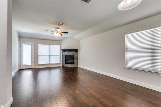 Foto del edificio - 2073 Avondown Rd