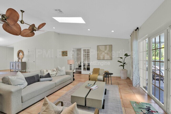 Foto del edificio - 13684 Exotica Ln