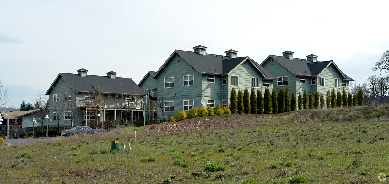 Primary Photo - Westview Commons